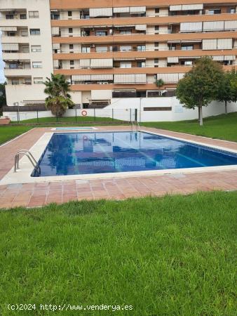  ¡Alquiler en Viladecans con piscina y doble terraza! - BARCELONA 