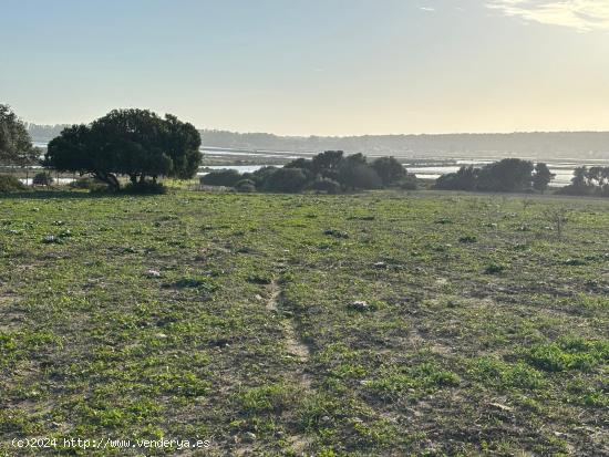 ESTUPENDA PARCELA CON BONITAS VISTAS - CADIZ