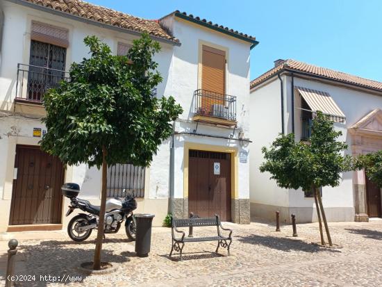 CASA EN ZONA SAN AGUSTIN ( CORDOBA ) - CORDOBA