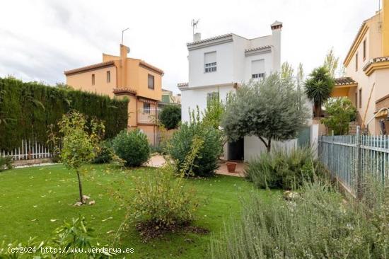  CHALET EN LOMA VERDE - GRANADA 