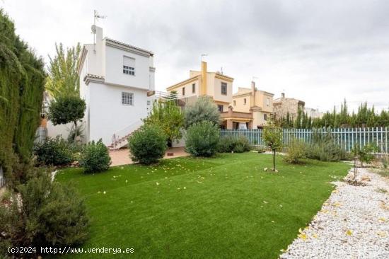 CHALET EN LOMA VERDE - GRANADA