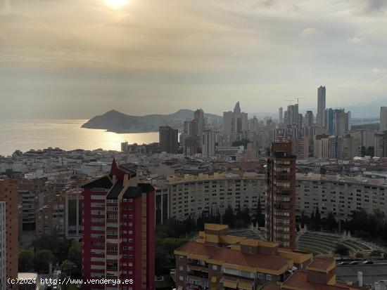 ATICO CON VISTAS 360º - ALICANTE