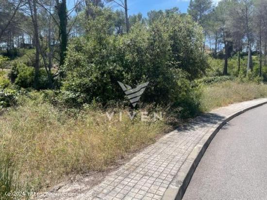  Terreno urbano en urbanización de Les Colines, Olivella. - BARCELONA 