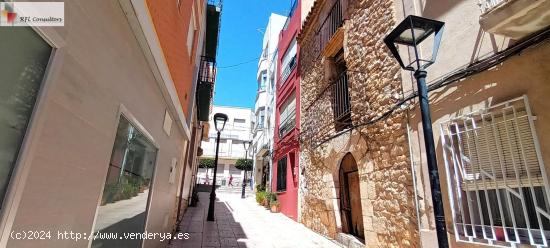 SOLAR CON PRECIOSA FACHADA PARA CONSTRUIR EN PLENO CENTRO - CASTELLON