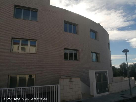 PARQUINGS EN VENTA EN EL MISMO EDIFICIO - TARRAGONA