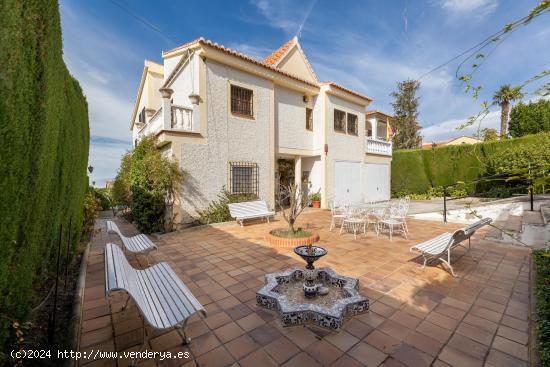 GR3619 - Chalet Venta Urb.Laurel de la Reina (La Zubia) - GRANADA