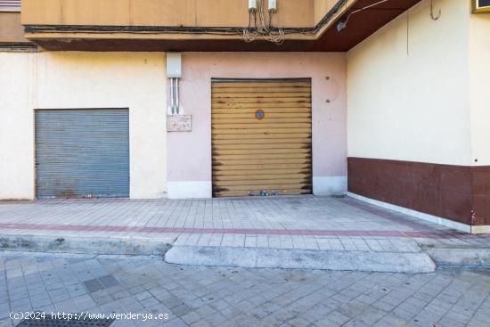 LOCAL COMERCIAL FRENTE A MERCA80 EN ZAIDIN - GRANADA