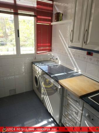 LT/EST Bonito piso de Tres Dormitorios en Zona Villarejo - GRANADA