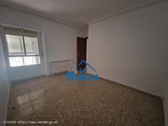 INMOBILIARIA LA MANCHA VENDE PISO EN EL PILAR - ALBACETE