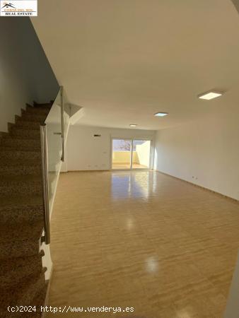 CENTRICO CHALET ADOSADO EN ZONA RECINTO FERIAL - FUENGIROLA - MALAGA