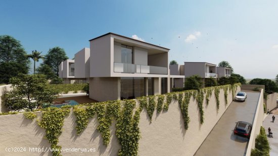 Villa en venta en construcción en La Nucia (Alicante)