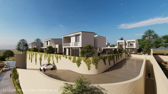 Villa en venta en construcción en La Nucia (Alicante)