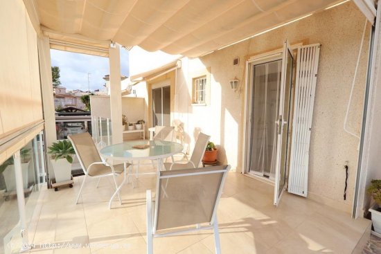 Villa en venta en Orihuela (Alicante)