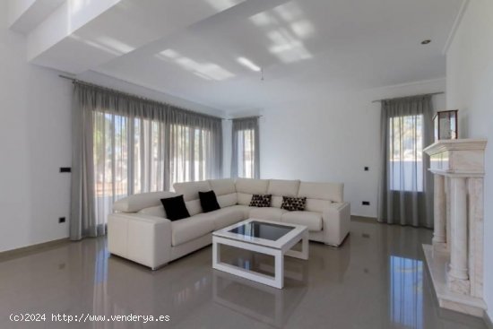 Villa en venta en Orihuela (Alicante)