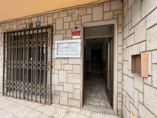 CASABANCO VENDE  VIVIENDA  Y LOCAL EN  ZARZA DE GRANADILLA. - CACERES