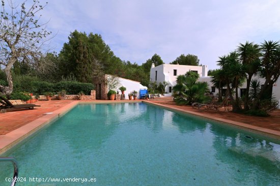 Finca en venta en Santa Eulalia del Río (Baleares)