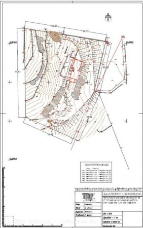 TERRENO RESIDENCIAL 1.628 m2  EN URB. LA PINATELLA