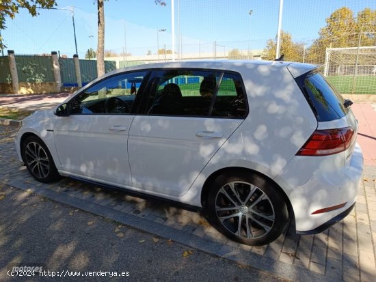 Volkswagen Golf R-Line 1.5 TSI 110kW (150CV) de 2019 con 44.000 Km por 24.000 EUR. en Valladolid