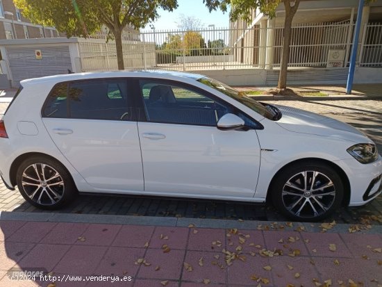 Volkswagen Golf R-Line 1.5 TSI 110kW (150CV) de 2019 con 44.000 Km por 24.000 EUR. en Valladolid