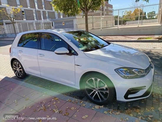 Volkswagen Golf R-Line 1.5 TSI 110kW (150CV) de 2019 con 44.000 Km por 24.000 EUR. en Valladolid