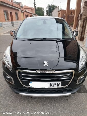 Peugeot 3008 Hybrid Hibrid4 de 2015 con 213.700 Km por 9.000 EUR. en Toledo