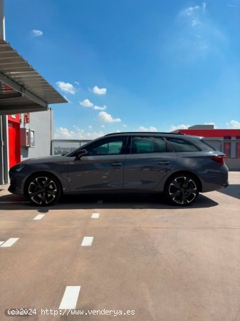 Cupra Leon PHEV 1.4 e-hybrid 245cv DSG6 de 2021 con 70.000 Km por 27.500 EUR. en Madrid