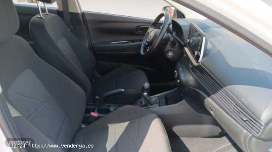 Hyundai Bayon 1.2 MPI Maxx de 2023 con 5.300 Km por 18.500 EUR. en Murcia