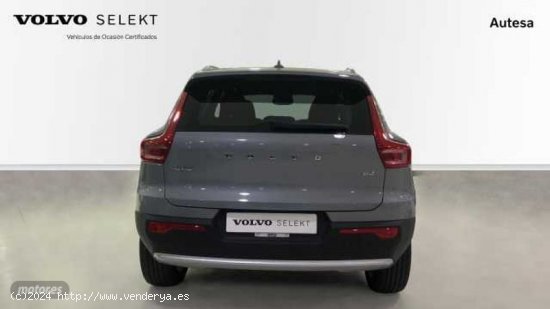 Volvo XC40 Core, B3 Mild hybrid, Gasolina de 2024 con 10 Km por 35.900 EUR. en Pontevedra