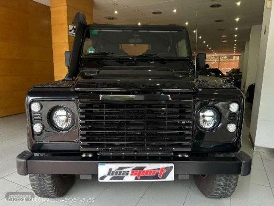 Land Rover Defender 90 Sw E de 2013 con 77.000 Km por 69.900 EUR. en Barcelona