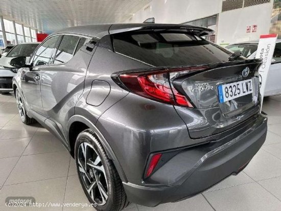 Toyota C-HR 125h Advance Connect de 2022 con 6.516 Km por 27.700 EUR. en Madrid