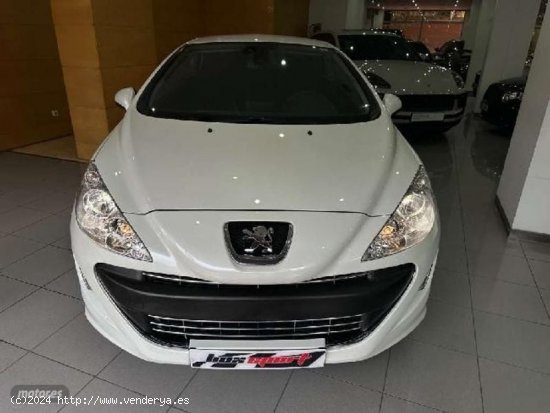 Peugeot 308 Cc 1.6 Thp de 2010 con 47.000 Km por 12.900 EUR. en Barcelona