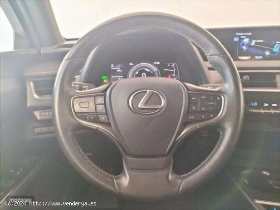 Lexus UX 250h Business 2wd de 2020 con 97.014 Km por 21.700 EUR. en MADRID