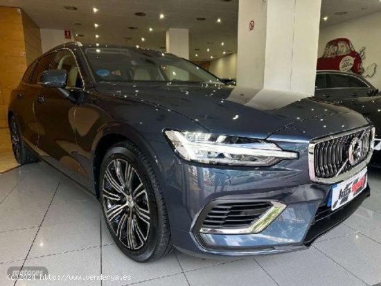 Volvo V 60 V60 T6 Recharge Inscription Awd de 2022 con 13.000 Km por 54.900 EUR. en Barcelona