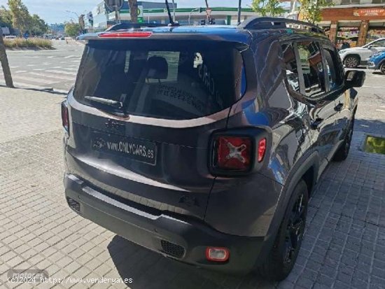 Jeep Renegade 1.6mjt Dawn Of Justice 4x2 88kw de 2016 con 148.000 Km por 13.990 EUR. en Barcelona