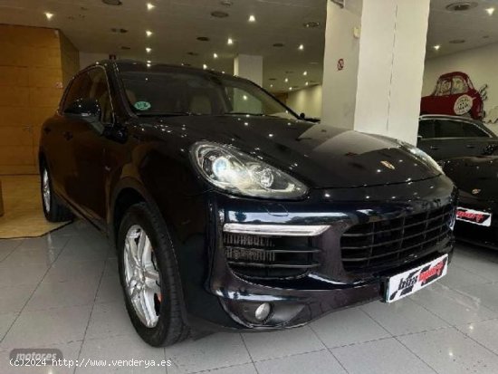 Porsche Cayenne Diesel Aut. de 2015 con 290.000 Km por 27.900 EUR. en Barcelona