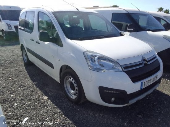 Citroen Berlingo 1.6 HDI 75 CV 5 PLAZAS. de 2018 con 256.000 Km por 10.500 EUR. en Murcia