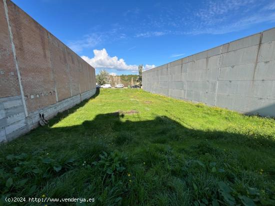 Parcela industrial de 500m2 en Santa Margarida de Montbui - BARCELONA