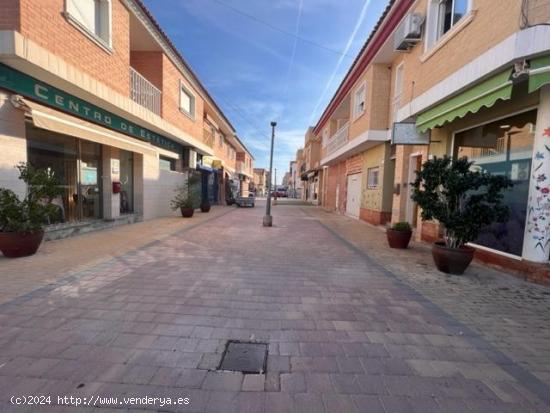 VENTA DE LOCAL COMERCIAL JUNTO A JUAN CARLOS I, LAS TORRES DE COTILLAS - MURCIA