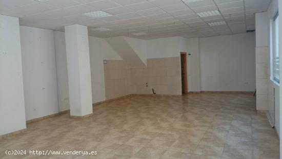 SE ALQUILA LOCAL COMERCIAL EN SANTIAGO Y ZARAICHE, MURCIA - MURCIA