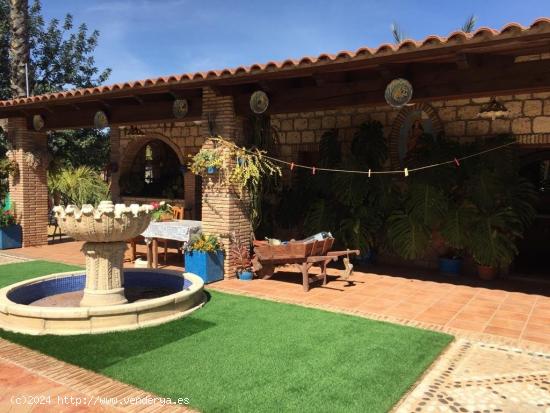 MAGNÍFICO CHALET CON TERRENO EN TOTANA - MURCIA