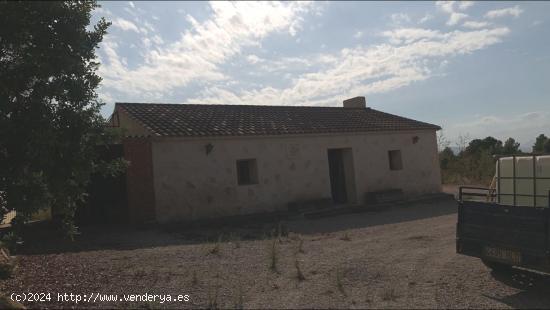  Se vende estupenda parcela con casa de recreo en Raiguero, Totana - MURCIA 