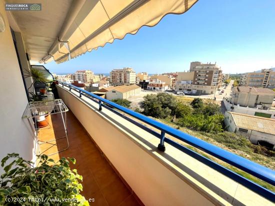  Para entrar a vivir, Soleado Piso de 3 Dormitorios, Baño, Cocina-Comedor, Terraza de 11 m2 y Parkin 