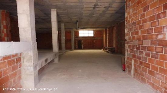 Local comercial en venta en Avda de La Libertad, Yecla - MURCIA