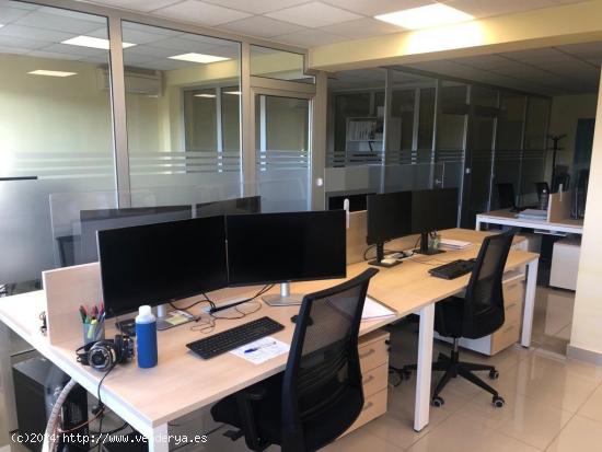 Oficinas en zona de Bezana, de 150 m2 a 900 m2. En excelente estado, listas para el inicio de la act