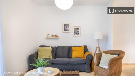 Apartamento entero de 2 dormitorios en Barcelona. - BARCELONA