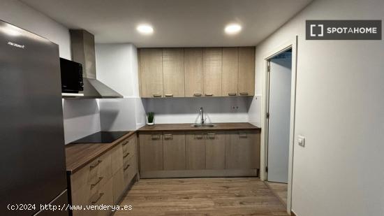 Apartamento entero de 2 dormitorios en L'Hospitalet de Llobregat. - BARCELONA