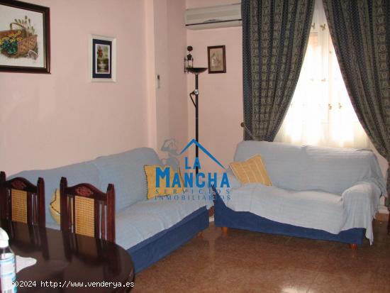 REF:Y069 INMOBILIARIA LA MANCHA VENDE PISO EN ZONA FRANCISCANOS DE 4 HABITACIONES. - ALBACETE