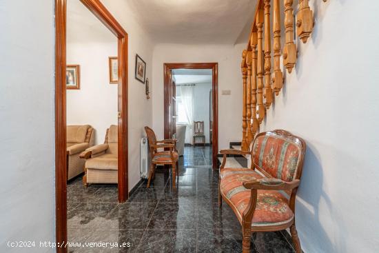 Se Vende en Benalua de las Villas - GRANADA