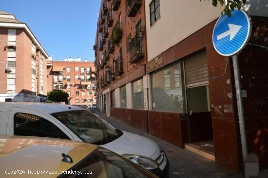 Local en venta en Calle Luz Arriero, Bajo, 41010, Sevilla (Sevilla) 720.000 € -6% - SEVILLA