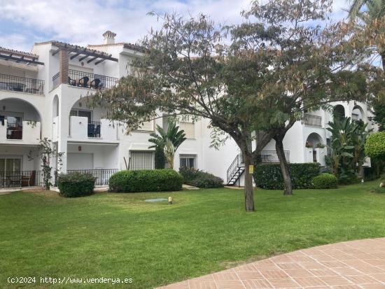 Alquiler larga temporada piso de 2 dormitorios  y 1 baño en Hacienda Beach en Estepona - MALAGA